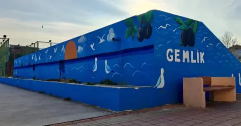 Bursa Gemlik’te atıl alanlar sanatla güzelleşiyor