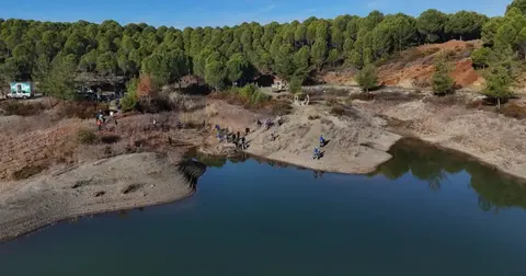 Muğla'da temizlik seferberliği Ula Göleti’nden başladı