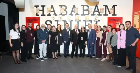 Nilüfer Belediyesi, Rıfat Ilgaz'ı Yılın Yazarı İlan Etti