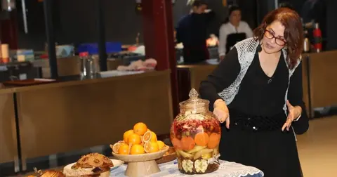 Nilüfer Belediyesi 'Gastroetnomüzikolojik Kaynatmalar' serisini Pancar Deposu'nda tamamladı