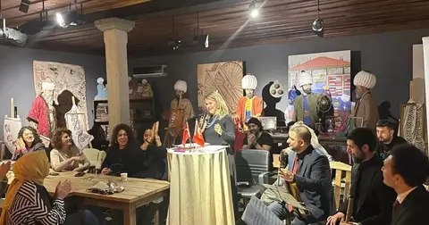 İzmir Öğretmen Akademileri'nde Müzik Akademisi: Türk Müziği Tarihi ve Makamlar Anlatıldı