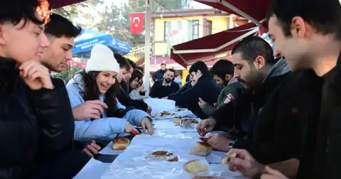 Bursa Osmangazi'de asırlık lezzetlere yolculuk