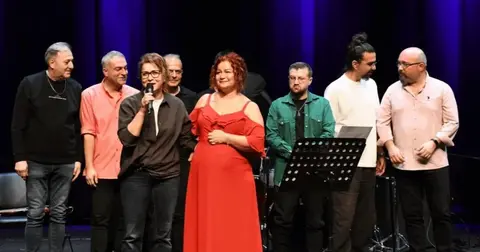 Balıkesir’de Sezen Aksu şarkılarıyla unutulmaz gece