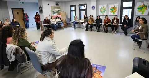Efes Selçuk Belediyesi Kadına Yönelik Şiddetle Mücadele Toplantısı Düzenledi