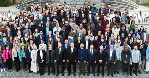 Bursa Teknik Üniversitesi mezunları aynı çatıda buluştu