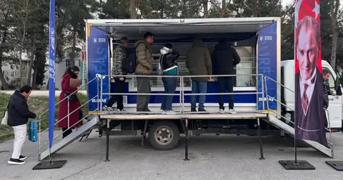 Bursa Büyükşehir öğrencilerin içlerini ısıtıyor