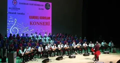 Denizli'de sanatseverlere 'Kardeş Korolar Konseri'