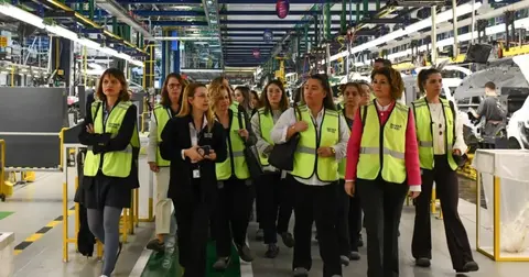 Kadının Güçlenmesi Bursa Platformu, Oyak Renault'da cinsiyet eşitliği uygulamalarını inceledi