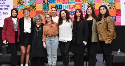 Mersin’de Uçan Süpürge Kadın Filmleri Festivali yoğun ilgi gördü