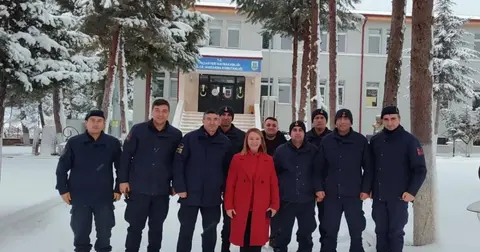 Bilecik Pazaryeri'nde Başkan Kaya'dan görev başındaki çalışanlara yerinde ziyaret