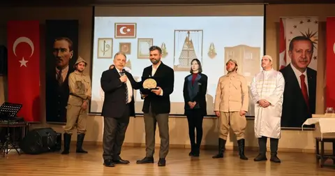 Mehmet Akif Kayseri Talas'ta anıldı