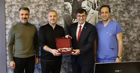Kütahya Belediye Başkanı Kahveci, Özel Parkhayat Hastanesi'ni ziyaret etti