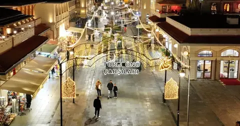 Konya'da Şeb-i Arus Haftası ışıl ışıl