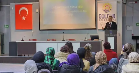 Gölcük’te sağlıklı yaşamın kapıları aralandı