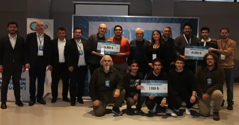 Nilüfer Belediyesi'nden yapay zeka hackathonu: Genç yazılımcılar şehir çözümleri geliştirdi