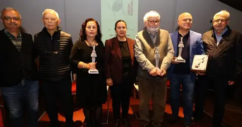 İzmir Mizah Festivali yoğun ilgiyle devam ediyor