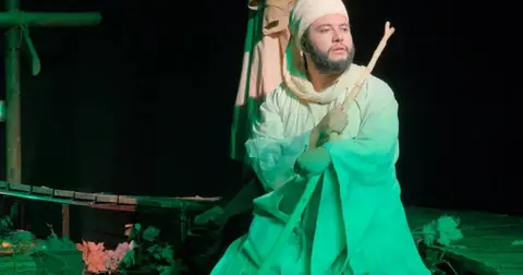 Kocaeli Şehir Tiyatroları’na Bursa İnegöl’de alkış yağmuru