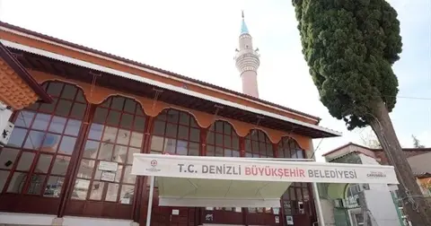 Denizli'de cami avlularına nefes aldıran hizmet