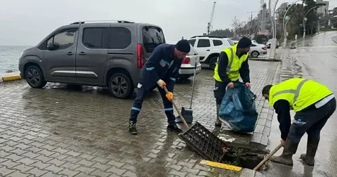 Kocaeli Büyükşehir’den fırtına sonrası temizlik