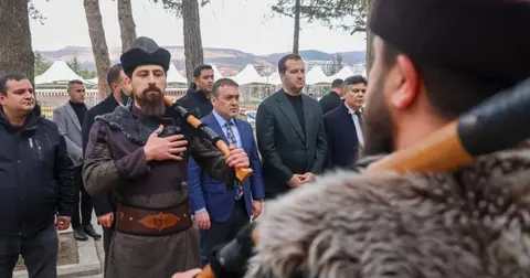 Mehmet Bozdağ Bilecik Valisi'ni ziyaret etti: Osmanlı mirası ve kültür turizmi gündemde