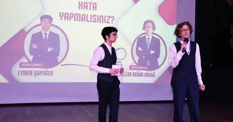 Sakarya'da 'Yarının Liderleri: Genç AR-GE Akran Zirvesi' düzenlendi