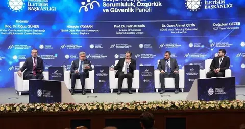 İletişim'den 'sosyal medya' paneli... Özgürlük, sorumluluk ve güvenlik bu panelde tartışıldı