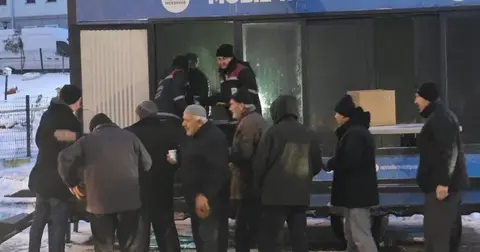 Nevşehir Belediyesi’nden poğaça ve süt ikramı