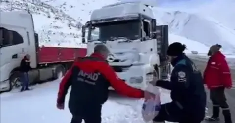 AFAD karla mücadele ve tedbiri elden bırakmıyor