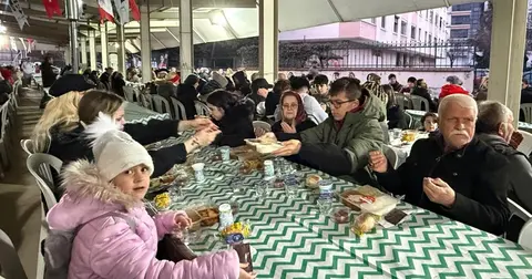 İzmit'te dayanışma sofrası Plajyolu'nda kuruldu