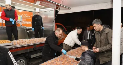 Kayseri Kocasinan'da ramazan bereketine 'İkram'lık tatlı
