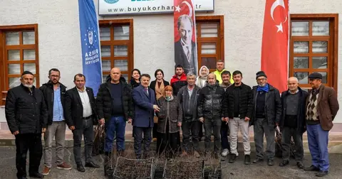 Bursa Büyükşehir’den üreticiye fidan ve tohum desteği