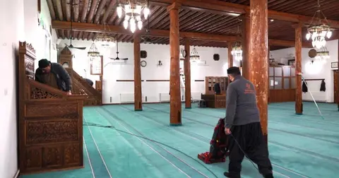 Kayseri Melikgazi'de camiler pırıl pırıl