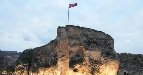 Tarihin kapıları yeniden açıldı