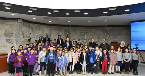 Balıkesir’de Başka Akın, öğrencileri belediyede ağırladı