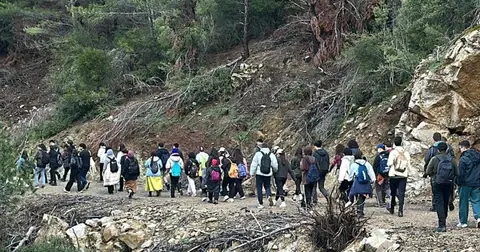 İzmirli gençler hem yürüdü hem sosyalleşti