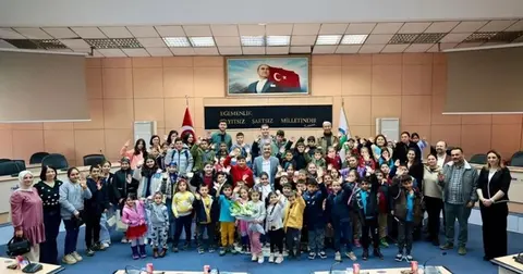 Denizli'de çocukların yüzü Büyükşehir ile gülüyor