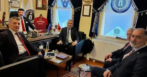 EMSAV’a emekli polis başkanlarından anlamlı ziyaret