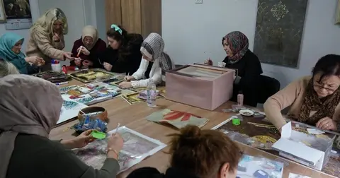 Kadınların sosyal gücü Manyas’ta merkezle büyüyor