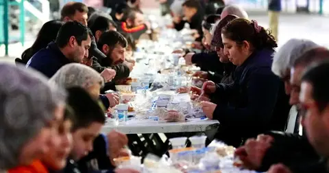 Manisa’da Selendililer Derneği iftarında vefa buluşması