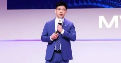 Huawei MWC 2026'da Xinghe AI Fabric 2.0 ve 51,2T Sıvı Soğutmalı Anahtarı Tanıttı