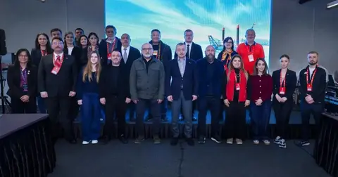 Başkan Büyükakın uluslararası gazetecilerle bir araya geldi