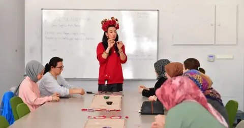 Bursa Osmangazi'de baharı müjdeleyen atölye