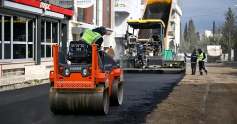 İzmir Bornova’da yol seferberliği