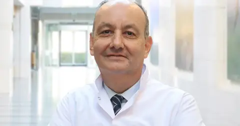 Kepçe kulakta ameliyatsız tedavi yenidoğan döneminde mümkün