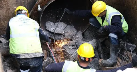 Antalya'da ana isale hattı vanası değişti, 12 mahalle 21 saat susuz kaldı
