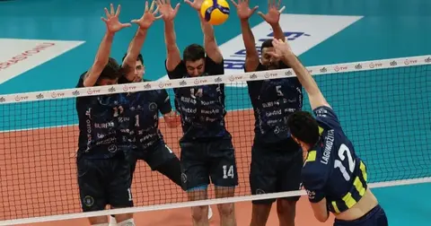Bursa Büyükşehir Belediyespor, Fenerbahçe Medicana'ya 3-1 Mağlubiyetle Play-off 5/8 İkinci Maçı Kaybetti