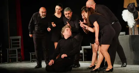 Manisa'da Aziz Nesin’in “Bir Takım Azizlikler” oyunu sahnelendi