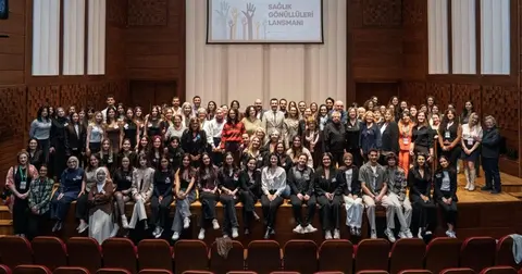 İzmir’in gönüllü sağlıkçıları sahaya iniyor