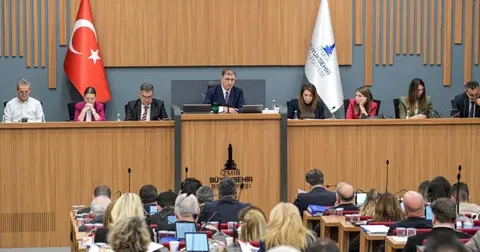 Başkan Tugay: İzmir dezenformasyon baskısı altındadır