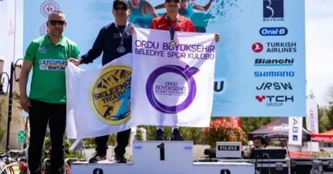 Yusuf Efe Gündüz, Çaycuma Duatlonu Türkiye Kupası'nı Kazandı